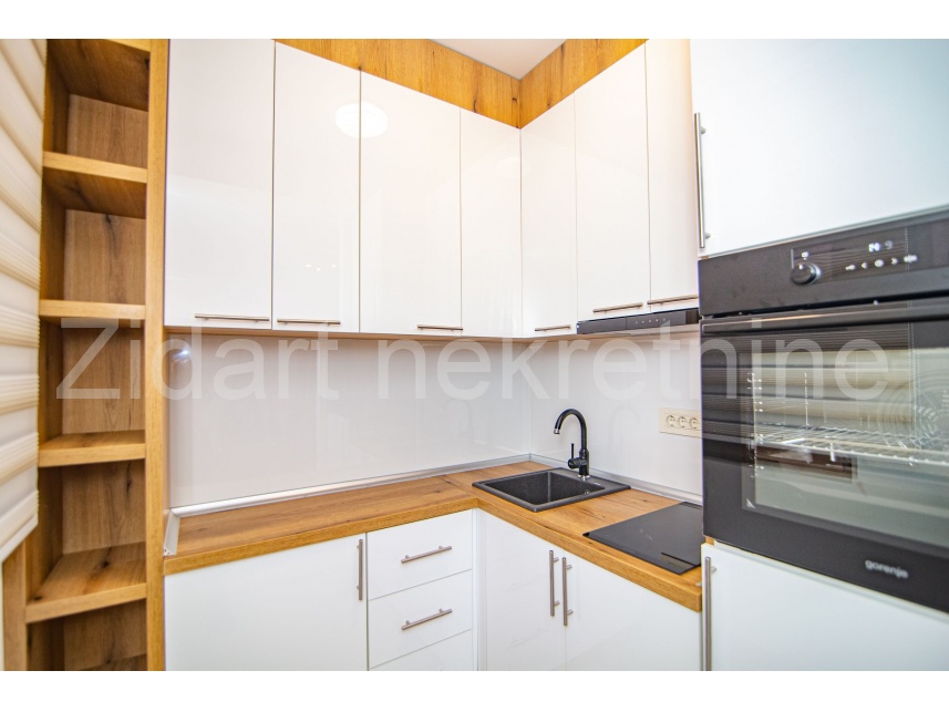 Квартира, 365 м², 76 000$ — FAKTOR